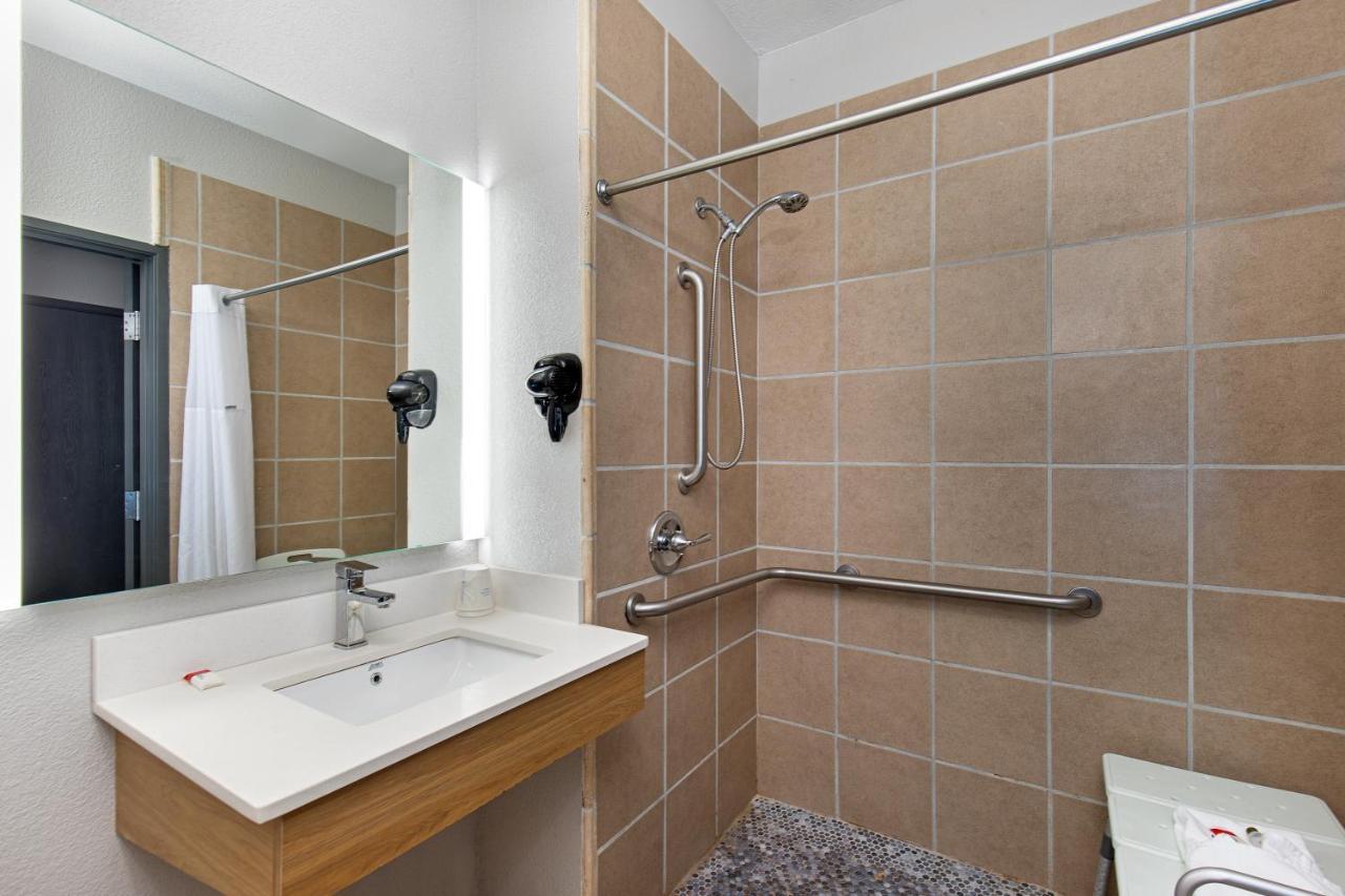 Microtel Inn & Suites By Wyndham Manchester - Newly Renovated Ngoại thất bức ảnh